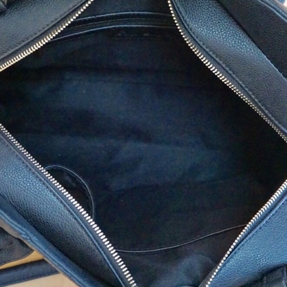 Boutique | Tote for Everyday - Picture 2 of 4